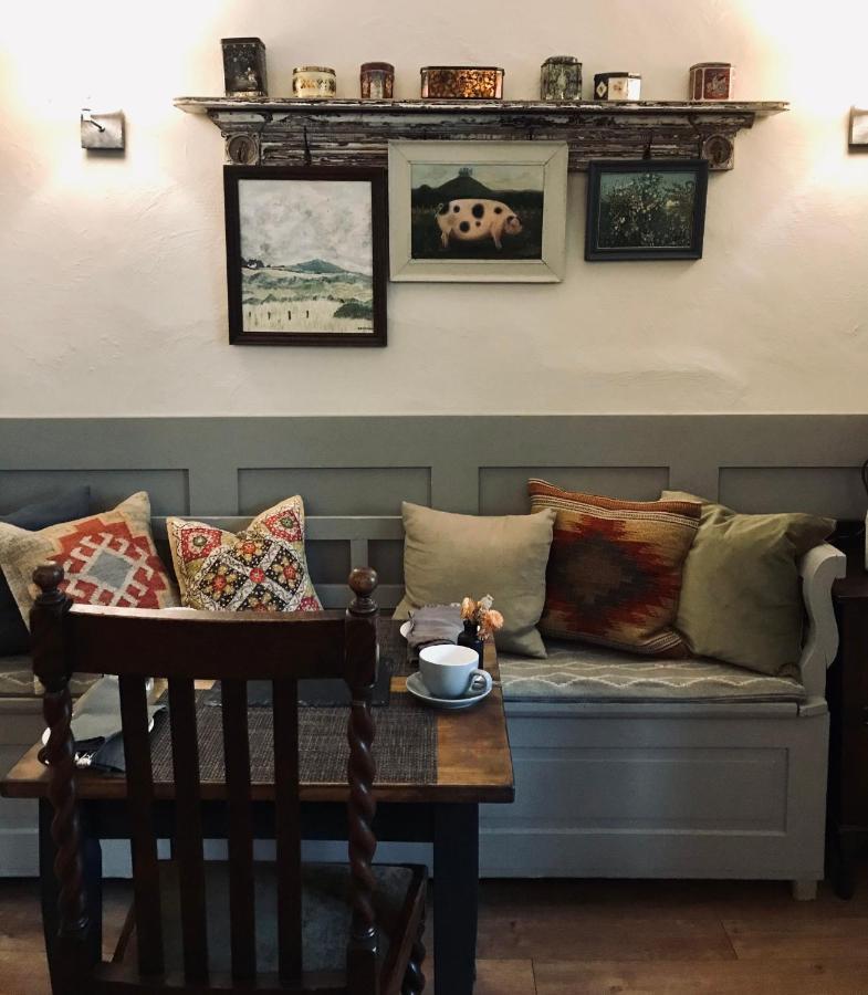 The Bridge House Bed & Breakfast บริดพอร์ต ภายนอก รูปภาพ